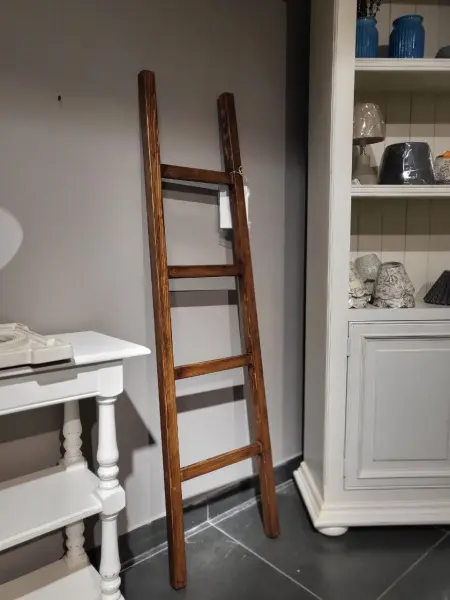 Лестница-вешалка Манхэттен, дерево