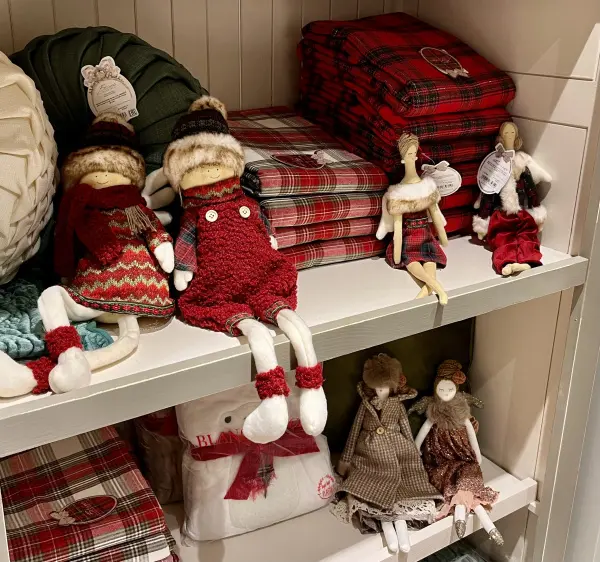 Кукла декоративная DOROTEA COLLECTION