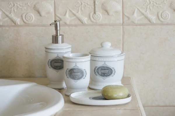 Дозатор для жидкого мыла "Ванны"